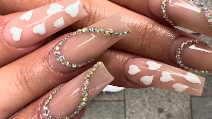 Glam – Beauty & Nails Nagelstudio & Wimpernverlängerung Isartor München